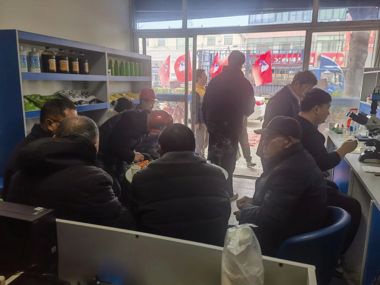 1740617484501227.jpg 119.jpg